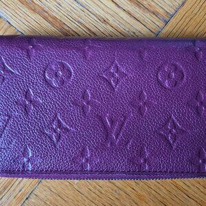 Louis Vuitton Fuschia Zippy Wallet